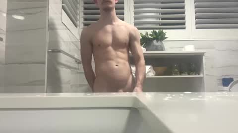 Snapshot of davidwill1 chatting on 01.10.25 davidwill1 online show from 01.10.25