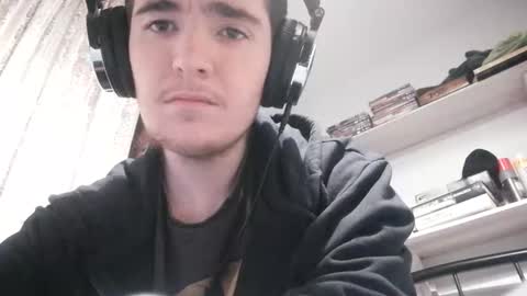 Snapshot of davidwood666 chatting on 10.31.25 davidwood666 online show from 10.31.25