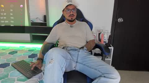 David Evans online show from 10.04.25