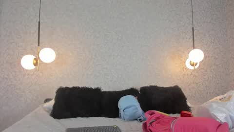 DAWA ANGELS online show from 11.22.25