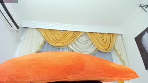 Snapshot of day_alexa chatting on 02.11.25 Day Alexa online show from 02.11.25