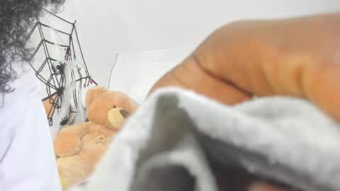 Snapshot of day_alexa chatting on 10.16.25 Day Alexa online show from 10.16.25