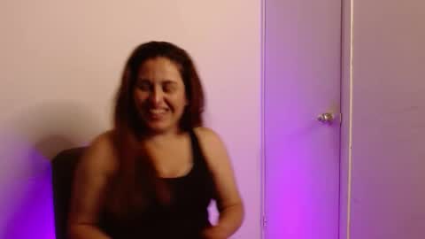 Snapshot of dayan_hanks chatting on 06.11.26 dayan online show from 06.11.26