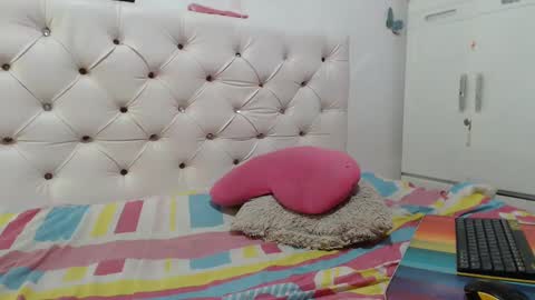 instagram  catherin dayana reina online show from 03.07.25