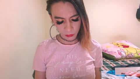 Snapshot of dayanna_01_ chatting on 12.28.24 dayanna_01_ online show from 12.28.24