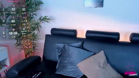 Snapshot of dayanne_campbelll chatting on 11.18.25 Dayanne online show from 11.18.25