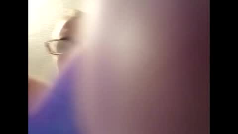 Snapshot of dazzill chatting on 12.02.24 Dazzill online show from 12.02.24