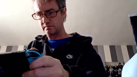 Snapshot of dazzill chatting on 01.15.25 Dazzill online show from 01.15.25