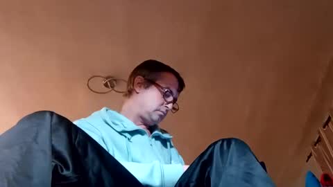 Snapshot of dazzill chatting on 01.18.25 Dazzill online show from 01.18.25