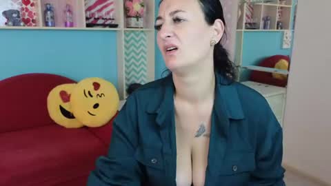 Shari online show from 08.10.26