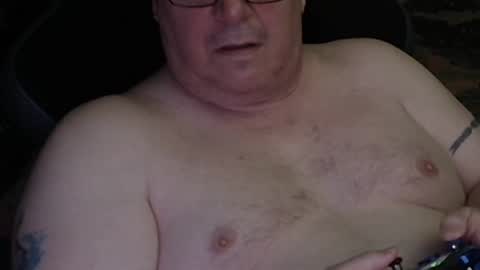 Snapshot of ddc444 chatting on 09.26.25 DC online show from 09.26.25