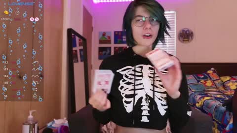 Snapshot of deadratsoup chatting on 12.18.24 Rat online show from 12.18.24