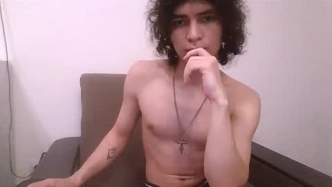 Snapshot of dean_raven chatting on 11.25.25 dean_raven online show from 11.25.25