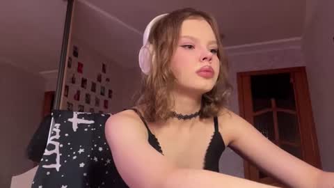 Dee online show from 06.15.26