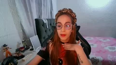 Snapshot of dear_juliet chatting on 09.29.25 Juliet online show from 09.29.25