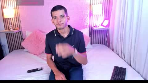 Snapshot of dear_lover1 chatting on 12.04.25 dear_lover1 online show from 12.04.25