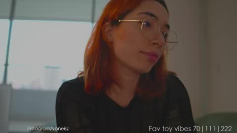 Snapshot of dearnina chatting on 03.12.25 NINA   30OFF online show from 03.12.25