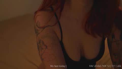 Snapshot of dearnina chatting on 11.16.25 NINA 30OFF online show from 11.16.25