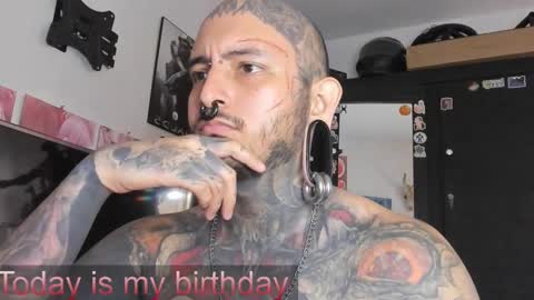    online show from 03.06.25