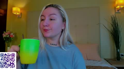 Debbie Mon Tue Fri Sun Sat GMT 3 1000am - 0400pm  online show from 01.18.26