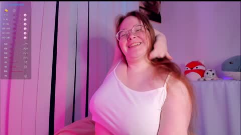 Snapshot of debbiewood chatting on 12.10.24 DeboraDebbieDee online show from 12.10.24