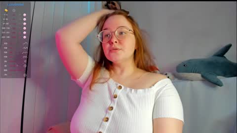 Snapshot of debbiewood chatting on 12.31.24 DeboraDebbieDee online show from 12.31.24