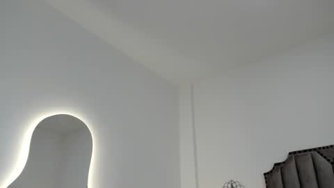 Snapshot of debora_scoot chatting on 03.12.25 Debora online show from 03.12.25