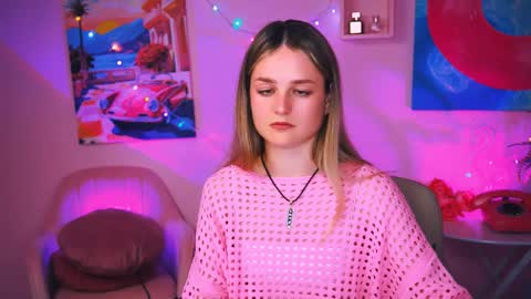 Snapshot of deboralarson chatting on 12.13.24 Debora online show from 12.13.24