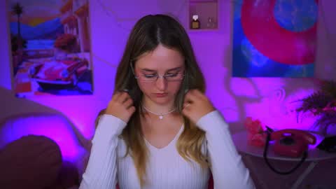 Snapshot of deboralarson chatting on 12.25.24 Debora online show from 12.25.24