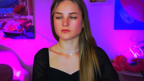 Snapshot of deboralarson chatting on 01.22.25 Debora online show from 01.22.25