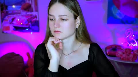 Snapshot of deboralarson chatting on 02.11.25 Debora online show from 02.11.25