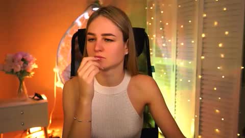 Snapshot of deboralarson chatting on 03.09.26 Debora online show from 03.09.26