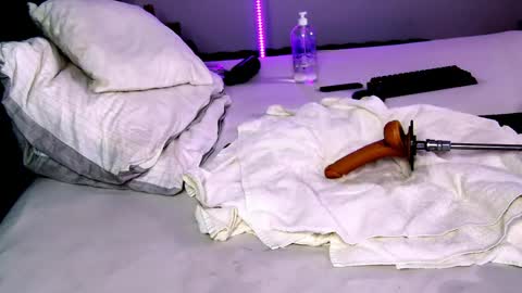 Snapshot of dee_waters chatting on 03.08.26 Tikhomirov old usersname Instagram- tikhomirovandreea17 Twitter DeeaOfficial17 online show from 03.08.26