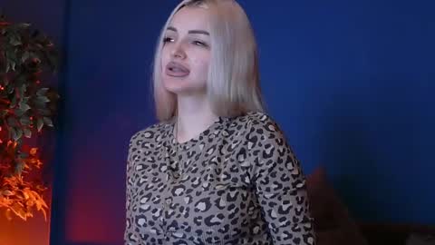 DeeaVIP online show from 04.22.26