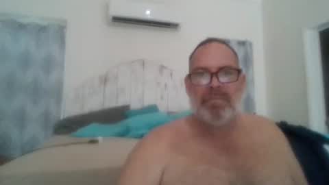 Snapshot of deepdiveme chatting on 02.01.25 deepdiveme online show from 02.01.25