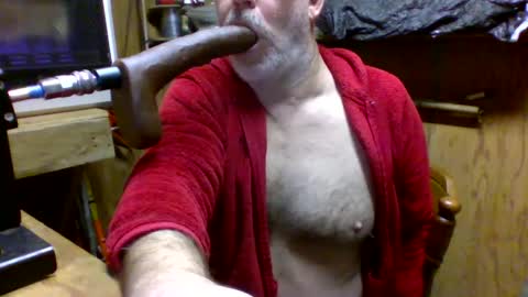 Snapshot of deepthroat227 chatting on 02.09.25 Deepthroat My Big Dildos online show from 02.09.25