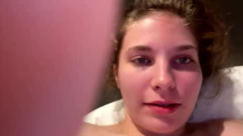 Snapshot of deepthroatqueen33 chatting on 12.01.25 deepthroatqueen33 online show from 12.01.25