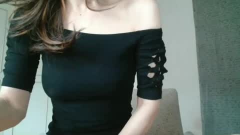 KamiDevi online show from 12.14.25