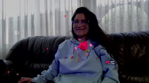 Snapshot of deesseluxure_ chatting on 01.28.25 Andre online show from 01.28.25