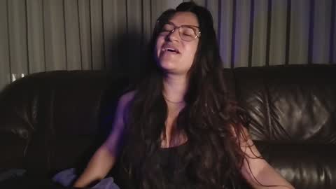 Snapshot of deesseluxure_ chatting on 02.02.25 Andre online show from 02.02.25