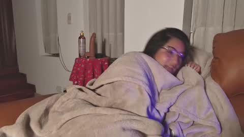 Snapshot of deesseluxure_ chatting on 03.07.25 Andre online show from 03.07.25