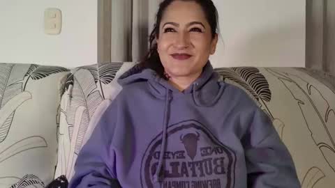 Snapshot of deesseluxure_ chatting on 01.12.26 Andre online show from 01.12.26