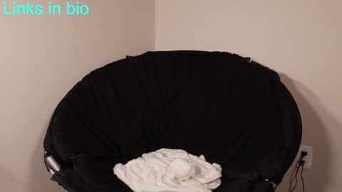  more content and goodies online show from 12.12.24