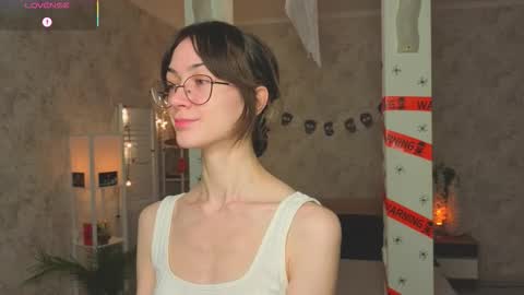 Snapshot of defeded_lovee chatting on 10.30.25 Amy online show from 10.30.25