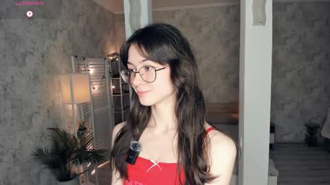 Snapshot of defeded_lovee chatting on 11.16.25 Amy online show from 11.16.25