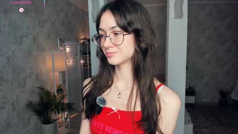 Snapshot of defeded_lovee chatting on 11.23.25 Amy online show from 11.23.25