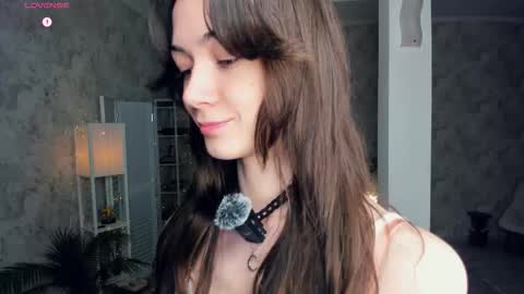 Snapshot of defeded_lovee chatting on 12.13.25 Amy online show from 12.13.25