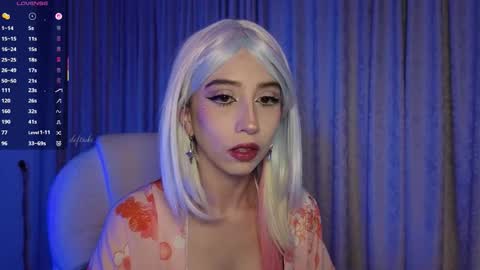 Snapshot of deftsuki chatting on 09.09.25 Stephanie.e online show from 09.09.25