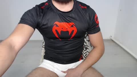 Snapshot of defuego_ chatting on 01.01.25 defuego online show from 01.01.25