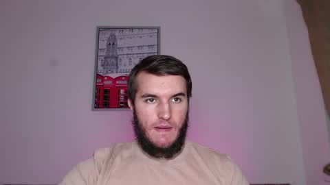 Snapshot of defuego_ chatting on 03.04.25 defuego online show from 03.04.25